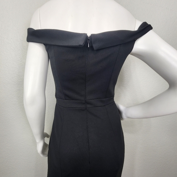 Lucci Lu Sleeveless Off Shoulder Black Formal Fishtail Gown Size 8 - Picture 10 of 13